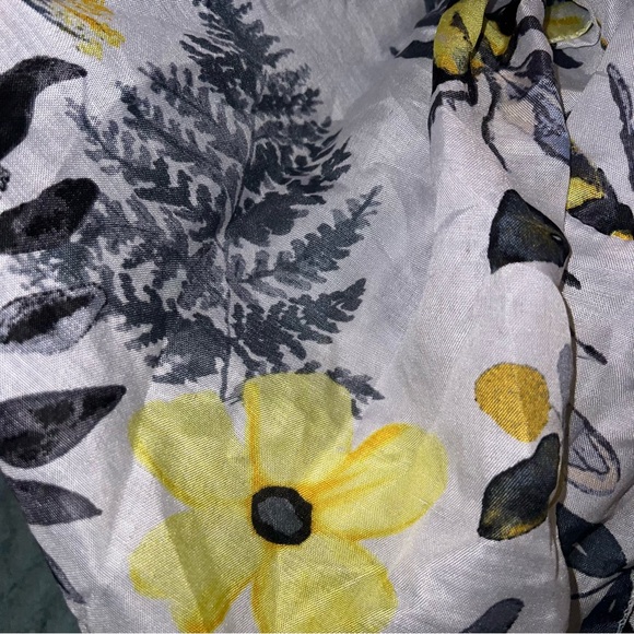 Juncture Floral Print Infinity Scarf - White and Yellow - Picture 4 of 5